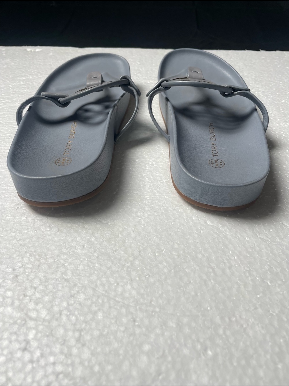 Tory Burch Logo Thong Sandals in Slate Gray - Picture 5 of 7